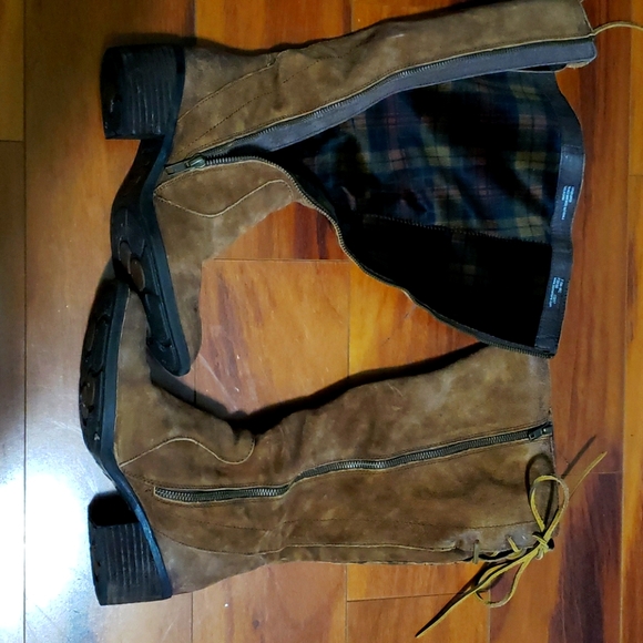 Born boots - Picture 1 of 4